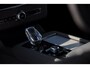 Volvo XC90 T8 406PK Automaat AWD Ultra Black Edition / Stoelmassage - en ventilatie Luchtvering / Trekhaak / Panoramadak / Google services / Elektrisch bedienbare voorstoelen met geheugen / Stoelverwarming voor en achter