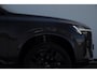 Volvo XC90 T8 406PK Automaat AWD Ultra Black Edition / Stoelmassage - en ventilatie Luchtvering / Trekhaak / Panoramadak / Google services / Elektrisch bedienbare voorstoelen met geheugen / Stoelverwarming voor en achter