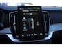 Volvo XC90 T8 406PK Automaat AWD Ultra Black Edition / Stoelmassage - en ventilatie Luchtvering / Trekhaak / Panoramadak / Google services / Elektrisch bedienbare voorstoelen met geheugen / Stoelverwarming voor en achter