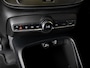 Volvo XC40 1.5 T2 Momentum Core 129pk / Achteruitrijcamera / Trekhaak / cruise control / Navigatie / Apple carplay /