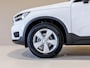 Volvo XC40 1.5 T2 Momentum Core 129pk / Achteruitrijcamera / Trekhaak / cruise control / Navigatie / Apple carplay /