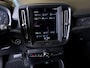 Volvo XC40 1.5 T2 Momentum Core 129pk / Achteruitrijcamera / Trekhaak / cruise control / Navigatie / Apple carplay /