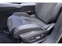 Peugeot e-5008 GT Long Range 97 kWh 7p Comfort Seat Pack l Schuif-Kanteldak l 360 Vision & Drive Assist Plus Pack l Warmtepomp l Wireless Apple Carplay & Android Auto l DAB l Bluetooth l Draadloze Telefoonlader l LED l 20'' LMV