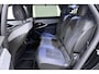 Peugeot e-5008 GT Long Range 97 kWh 7p Comfort Seat Pack l Schuif-Kanteldak l 360 Vision & Drive Assist Plus Pack l Warmtepomp l Wireless Apple Carplay & Android Auto l DAB l Bluetooth l Draadloze Telefoonlader l LED l 20'' LMV