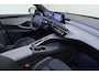 Peugeot e-5008 GT Long Range 97 kWh 7p Comfort Seat Pack l Schuif-Kanteldak l 360 Vision & Drive Assist Plus Pack l Warmtepomp l Wireless Apple Carplay & Android Auto l DAB l Bluetooth l Draadloze Telefoonlader l LED l 20'' LMV