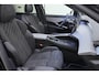 Peugeot e-5008 GT Long Range 97 kWh 7p Comfort Seat Pack l Schuif-Kanteldak l 360 Vision & Drive Assist Plus Pack l Warmtepomp l Wireless Apple Carplay & Android Auto l DAB l Bluetooth l Draadloze Telefoonlader l LED l 20'' LMV