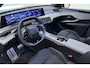 Peugeot e-5008 GT Long Range 97 kWh 7p Comfort Seat Pack l Schuif-Kanteldak l 360 Vision & Drive Assist Plus Pack l Warmtepomp l Wireless Apple Carplay & Android Auto l DAB l Bluetooth l Draadloze Telefoonlader l LED l 20'' LMV