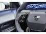 Peugeot e-5008 GT Long Range 97 kWh 7p Comfort Seat Pack l Schuif-Kanteldak l 360 Vision & Drive Assist Plus Pack l Warmtepomp l Wireless Apple Carplay & Android Auto l DAB l Bluetooth l Draadloze Telefoonlader l LED l 20'' LMV