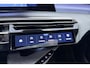 Peugeot e-5008 GT Long Range 97 kWh 7p Comfort Seat Pack l Schuif-Kanteldak l 360 Vision & Drive Assist Plus Pack l Warmtepomp l Wireless Apple Carplay & Android Auto l DAB l Bluetooth l Draadloze Telefoonlader l LED l 20'' LMV