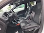 Volvo V40 1.5 T3 Polar+ Sport R-Design. Dealer onderhouden! O.a. pano, stoelverw, camera, trekhaak, cruise, navi, leder, etc.
