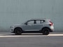 Volvo XC40 B4 Plus Black Edition | Panoramadak | Parkeercamera | Harman Kardon | Stoel- en stuurverwarming | Elektrische stoelen