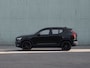 Volvo XC40 B4 Plus Black Edition | Panoramadak | Parkeercamera | Harman Kardon | Stoel- en stuurverwarming | Elektrische stoelen