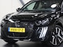 Peugeot 208 1.2 Hybrid 110PK GT Automaat | 1ste eigenaar | AppleCarplay/AndroidAuto | Parkeersensoren | FULL LED | Navigatie | Lederen Stuurwiel | Climate Control | Adaptive Cruise Control | 17" LMV | Sfeerverlichting | Isofix | Privacy Glass |