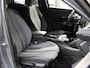 Peugeot 2008 136PK Hybrid Allure | 1ste eigenaar | AppleCarPlay/AndroidAuto | 360'Camera | Dodehoekdetectie | Navigatie | AUTOMAAT | LED | Privacy Glass | Isofix | Parkeersensoren |