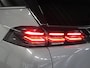 Peugeot 2008 136PK Hybrid Allure | 1ste eigenaar | AppleCarPlay/AndroidAuto | 360'Camera | Dodehoekdetectie | Navigatie | AUTOMAAT | LED | Privacy Glass | Isofix | Parkeersensoren |