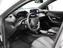 Peugeot 2008 136PK Hybrid Allure | 1ste eigenaar | AppleCarPlay/AndroidAuto | 360'Camera | Dodehoekdetectie | Navigatie | AUTOMAAT | LED | Privacy Glass | Isofix | Parkeersensoren |