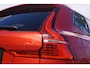 Volvo XC60 2.0 T8 Twin Engine AWD R-Design | Trekhaak | 360° Camera | Massage | Stoel ventilatie | Stoel+stuur+bank verwarmd | Harman/Kardon | Panorama Schuifdak |