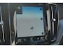 Volvo XC60 2.0 T8 Twin Engine AWD R-Design | Trekhaak | 360° Camera | Massage | Stoel ventilatie | Stoel+stuur+bank verwarmd | Harman/Kardon | Panorama Schuifdak |