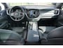 Volvo XC60 2.0 T8 Twin Engine AWD R-Design | Trekhaak | 360° Camera | Massage | Stoel ventilatie | Stoel+stuur+bank verwarmd | Harman/Kardon | Panorama Schuifdak |