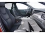 Volvo XC60 2.0 T8 Twin Engine AWD R-Design | Trekhaak | 360° Camera | Massage | Stoel ventilatie | Stoel+stuur+bank verwarmd | Harman/Kardon | Panorama Schuifdak |