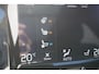 Volvo XC60 2.0 T8 Twin Engine AWD R-Design | Trekhaak | 360° Camera | Massage | Stoel ventilatie | Stoel+stuur+bank verwarmd | Harman/Kardon | Panorama Schuifdak |
