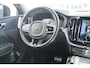 Volvo XC60 2.0 T8 Twin Engine AWD R-Design | Trekhaak | 360° Camera | Massage | Stoel ventilatie | Stoel+stuur+bank verwarmd | Harman/Kardon | Panorama Schuifdak |