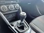 Mazda 2 1.5 e-SkyActiv-G 90 Homura NED. AUTO | DEALER ONDERHOUDEN | A. CAMERA | APPLE CARPLAY/ANDROID AUTO | STOEL- EN STUURVERWARMING | A.SPOILER |