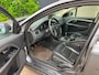Volvo S80 2.5 T Momentum / NIEUW MODELJAAR / LEDER / NAVI / TREKHAAK / ALU VELGEN