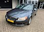 Volvo S80 2.5 T Momentum / NIEUW MODELJAAR / LEDER / NAVI / TREKHAAK / ALU VELGEN