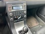 Volvo S80 2.5 T Momentum / NIEUW MODELJAAR / LEDER / NAVI / TREKHAAK / ALU VELGEN