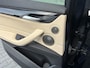 BMW X1 xDrive25i 232pk High Executive | Leder | Panoramadak | Head up | Origineel NL | Trekhaak