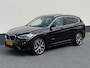 BMW X1 xDrive25i 232pk High Executive | Leder | Panoramadak | Head up | Origineel NL | Trekhaak