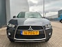 Mitsubishi Outlander 2.0i Intro Edition AUT CLIMA NAVI PDC