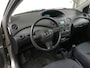 Toyota Yaris 1.0 VVT-i Idols - Trekhaak - Mooie Auto
