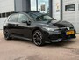 Volkswagen Golf 1.5 eTSI R-Line Edition| PANO| HUD|