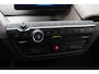 BMW i3 Executive Edition 120Ah 42 kWh / Panoramadak / Camera / Leder / Navigatie / 20'' / Warmtepomp / DAB / Stoelverwarming / Cruise Control