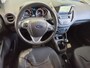 Ford Transit Courier 1.5 TDCI Limited Duratorq S&S |  100PK | ZEER COMPLEET! | NAVIGATIE | CRUISE CONTROL | CAMERA | PARKEERSENSOREN | LICHTMETALEN VELGEN | LAADRUIMTE AFWERKING | WEBASTO STANDKACHEL |