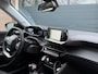 Peugeot 2008 Allure Pack 130pk | Nieuwe Distr. riem | ACC | Keyless Entry | Stoelverwarming | 3D dashboard