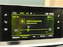 Peugeot 2008 Allure Pack 130pk | Nieuwe Distr. riem | ACC | Keyless Entry | Stoelverwarming | 3D dashboard