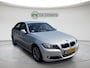 BMW 3-Serie 320i Business Line | 103k km NAP | Goed onderhouden | Parkeersensoren | Cruise Control | Climate Control
