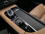 Volvo XC90 2.0 T8 Recharge AWD Ultimate Bright | Long Range | Luchtvering | Nappa | Stoelventilatie | 360°-camera | Trekhaak | 22-inch velgen | Harman/Kardon | Head-up display | Orrefors Sweden | Apple-/Android Carplay | Full-LED