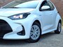 Toyota Yaris 1.5 Hybrid Active 93PK AUTOMAAT, Airco, A.rijcamera, Carplay, Climat en Cruise Control, Ned. Auto