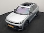 Volkswagen Tiguan 1.5 eHybrid R-Line Edition PHEV 272pk | Trekhaak Af Fabriek | Panodak | Head Up | Adaptive Cruise | Lederen Sportstoelen Massage & Ventilatie & Memory | 360 Camera | IQ Light | Harman / Kardon | Stuur Verwarmd | Keyless | Blis | Plug In Hybrid |