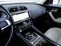 Jaguar F-Pace 2.0t AWD Portfolio | Leder | Pano | Trekhaak