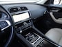 Jaguar F-Pace 2.0t AWD Portfolio | Leder | Pano | Trekhaak