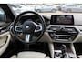 BMW 5-Serie Touring 540i xDrive High Exe. M Sport / Trekhaak / 360Camera / Head-up / Softclose / Luxe Leder / 20'' / CarPlay / Harman Kardon / Keyless / Dodehoek / DAB / ACC