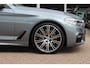 BMW 5-Serie Touring 540i xDrive High Exe. M Sport / Trekhaak / 360Camera / Head-up / Softclose / Luxe Leder / 20'' / CarPlay / Harman Kardon / Keyless / Dodehoek / DAB / ACC