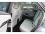 Land Rover Range Rover Evoque 2.0 P200 AWD SE / Panoramadak / Camera / Leder / 18'' / Elektr. Stoelen / Virtual Cockpit / Cruise Control