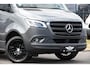 Mercedes-Benz Sprinter 319 V6 3.0 CDI L2H2 DC PB Edition 360 Camera, Cruise, Carplay, Automaat, LED, Stoelverwarming, 10,5'' Mbux, Multimedia, Geveerde stoel, 190pk, Trekhaak, Uniek!