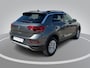 Volkswagen T-Roc 1.0TSI/110PK Life Business · Navigatie · Apple/Android Car Play · Stoelverwarming · Garantie t/m 06-06-2027 of 100000km.
